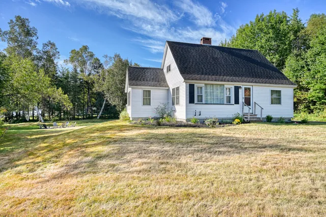 $234,000 | 2 Piper Lane, Abbot, ME 04406