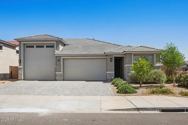 $519,900 | 18558 West Swayback Pass, Wittmann, AZ 85361