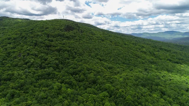 $189,900 | 402 Map, Roxbury, ME 04275