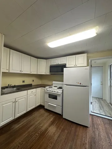 $1,395 | 23 Ashuelot Street, Unit B, Winchester, NH 03470