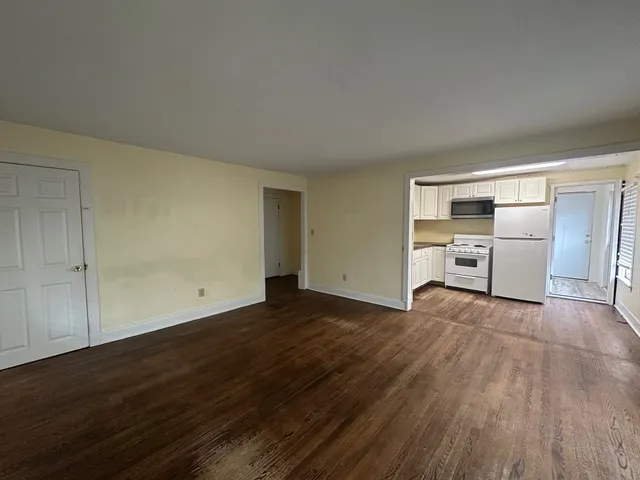 $1,395 | 23 Ashuelot Street, Unit B, Winchester, NH 03470