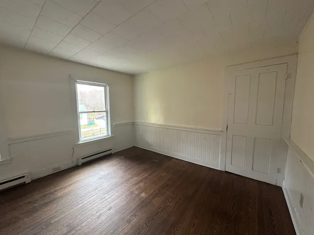 $1,395 | 23 Ashuelot Street, Unit B, Winchester, NH 03470