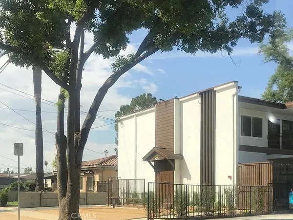 $2,150 | 881 North Oakland Avenue, Unit 7, Pasadena, CA 91104