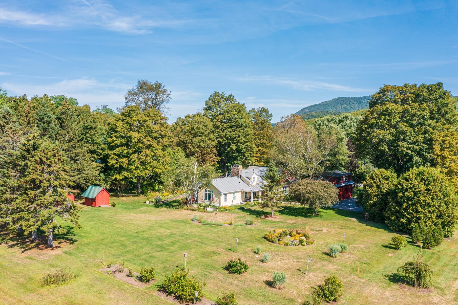 5173 Highway 30 Dorset, VT 05251 - Photo 10 of 44