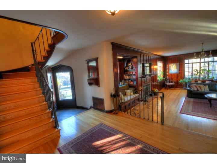 1707 Alsace Road Reading, PA 19604 - Photo 2 of 24 Gallery Image 2