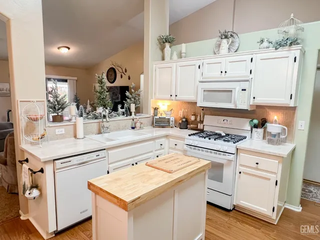 $380,000 | Undisclosed Address, Bakersfield, CA 93312