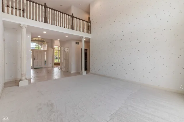 $995,000 | 2444 Laurel Lakes Boulevard, Carmel, IN 46032