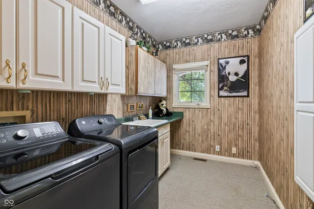 $995,000 | 2444 Laurel Lakes Boulevard, Carmel, IN 46032