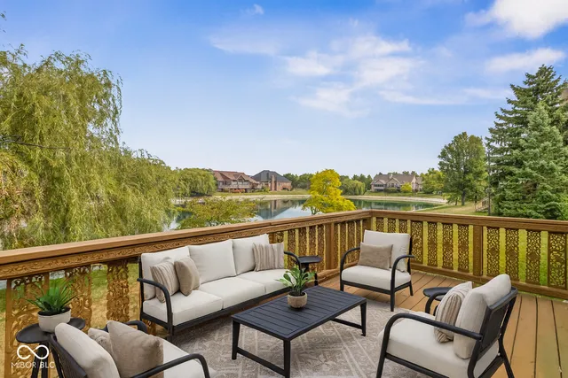 $995,000 | 2444 Laurel Lakes Boulevard, Carmel, IN 46032