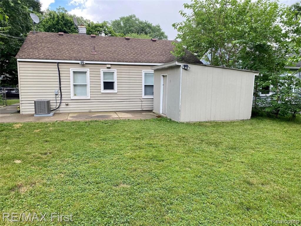 505 Stratford Road Ferndale, MI 48220 - Photo 23 of 28