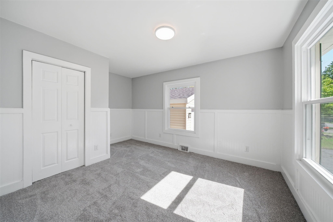 317 Lockwood Street Jackson, MI 49203 - Photo 15 of 32