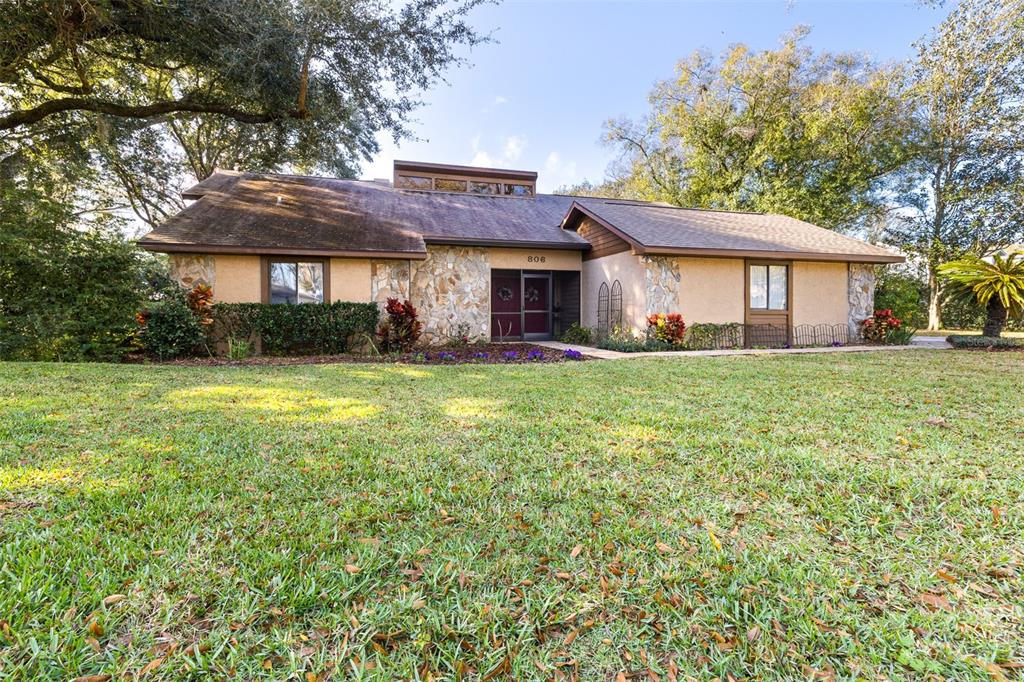 806 Warren Road Lutz, FL 33548 - Photo 1 of 1 Gallery Image 1
