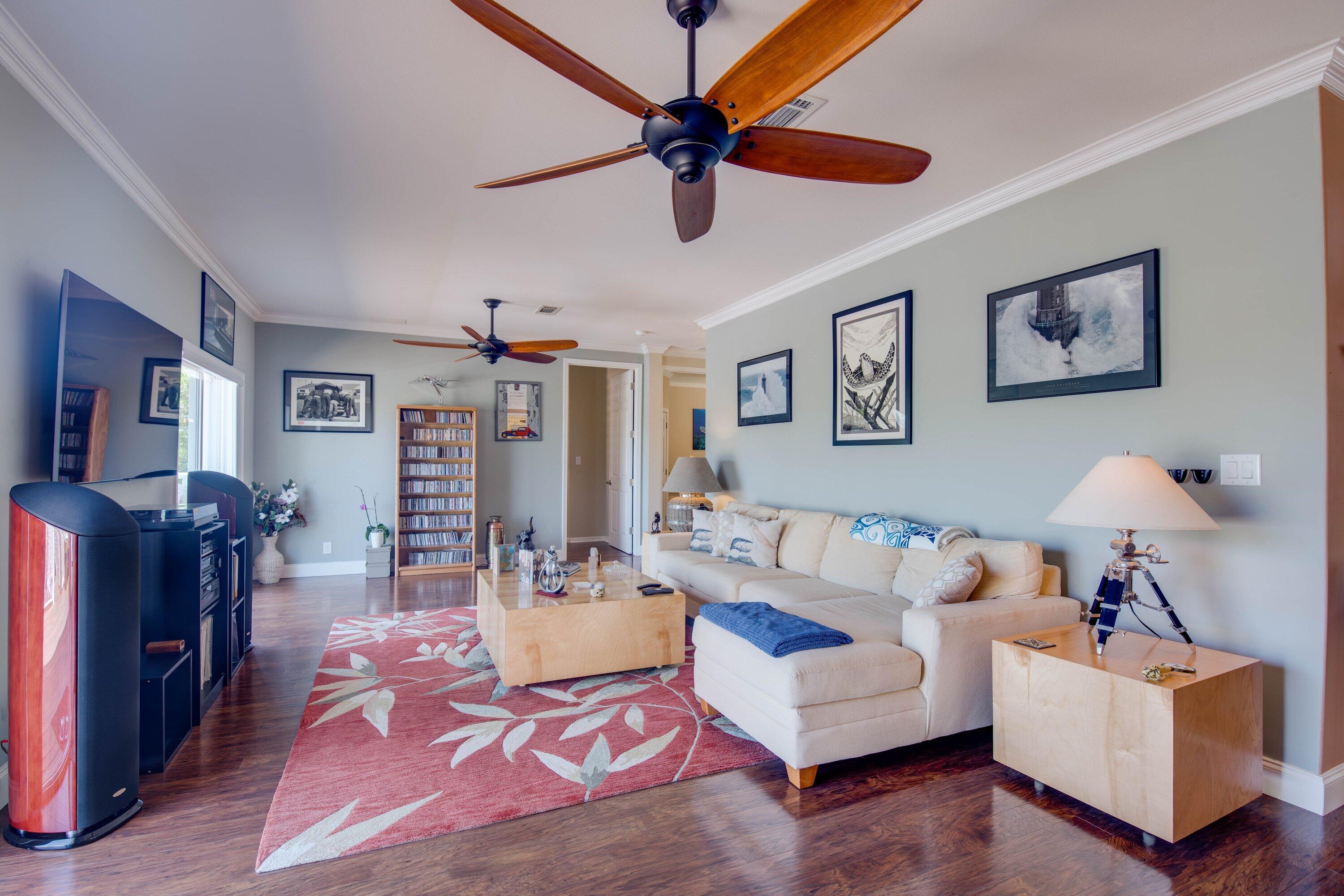 17345 Keystone Road Sugarloaf, FL 33042 - Photo 16 of 44 Living Room