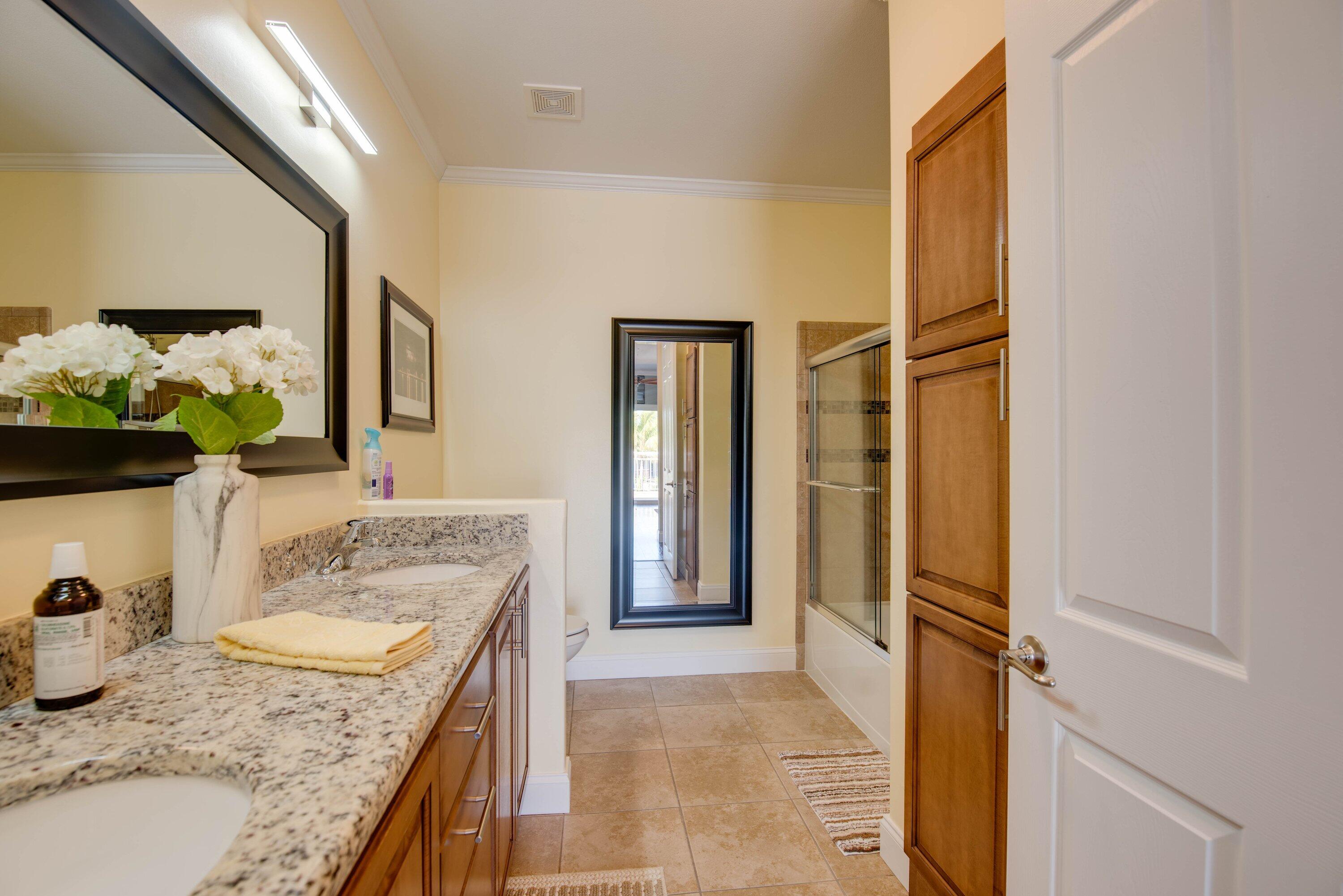 17345 Keystone Road Sugarloaf, FL 33042 - Photo 23 of 44 Main Bath
