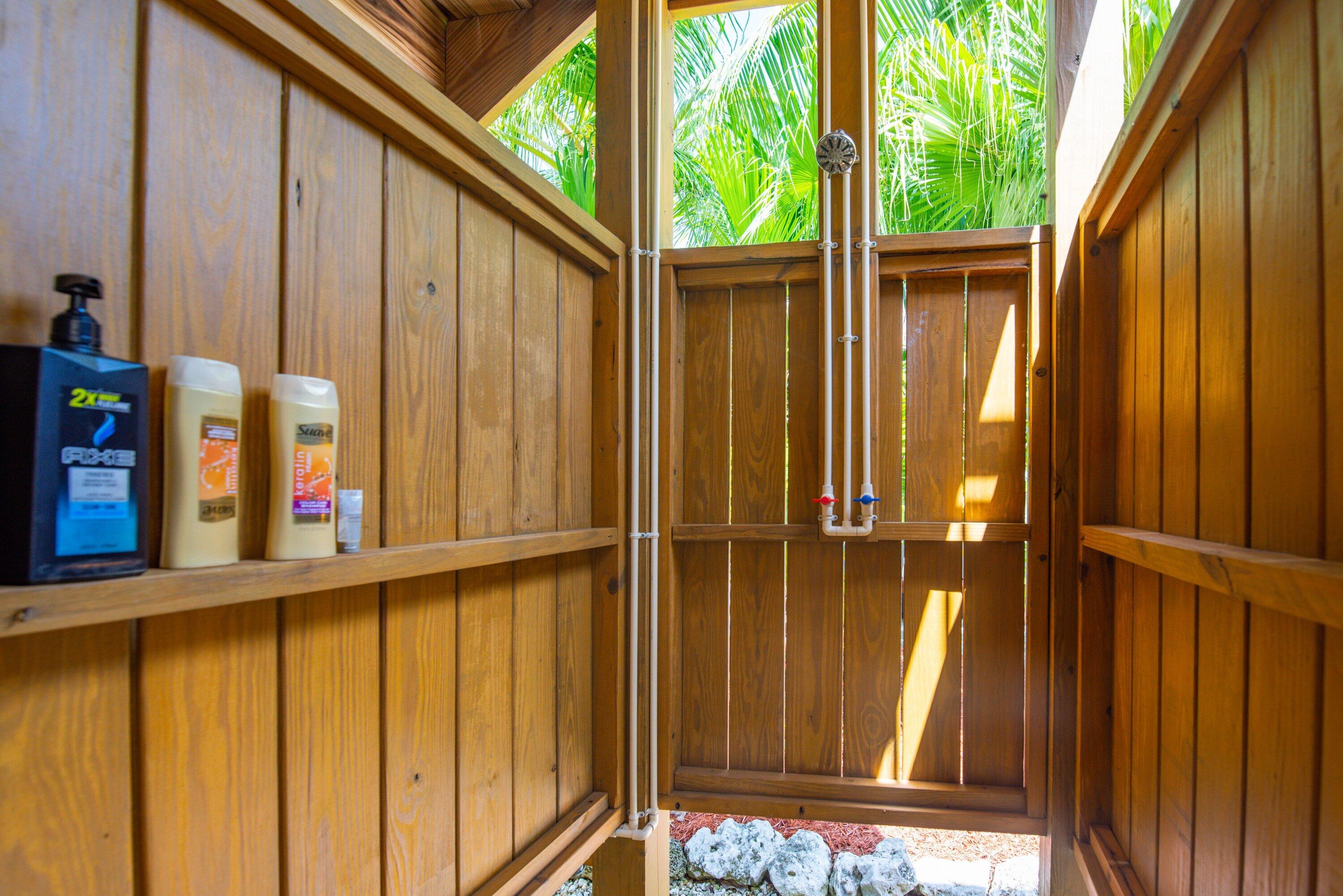 17345 Keystone Road Sugarloaf, FL 33042 - Photo 40 of 44 Outdoor Shower
