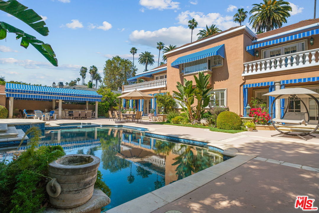 511 North Canon Drive Beverly Hills, CA 90210 - Photo 2 of 34 a view of a house with sitting area