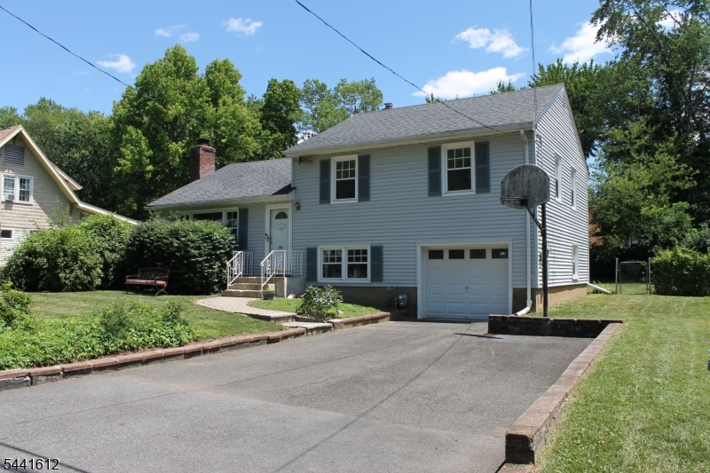 23 House Road Morristown, NJ 07960 - Photo 1 of 24