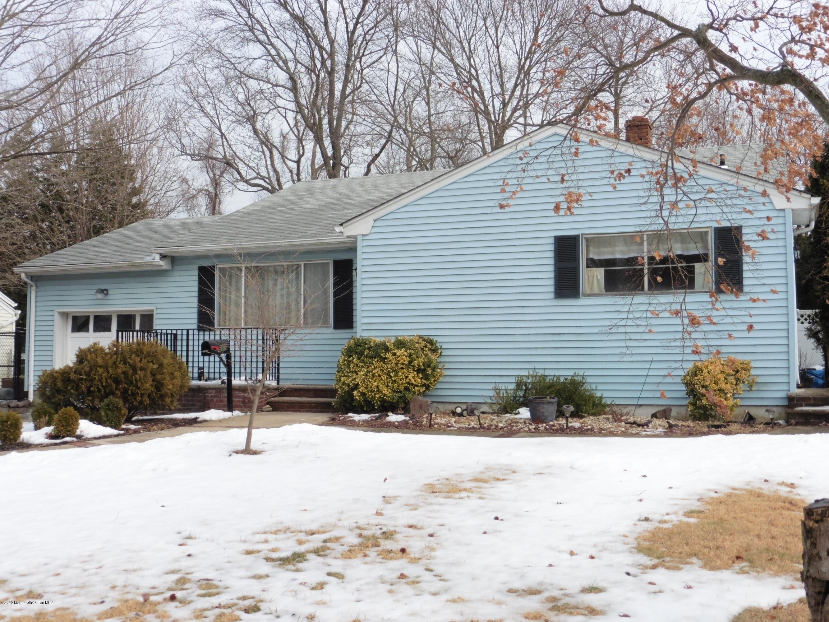 667 Hopping Road Belford, NJ 07718 - Photo 2 of 25 1 (1)
