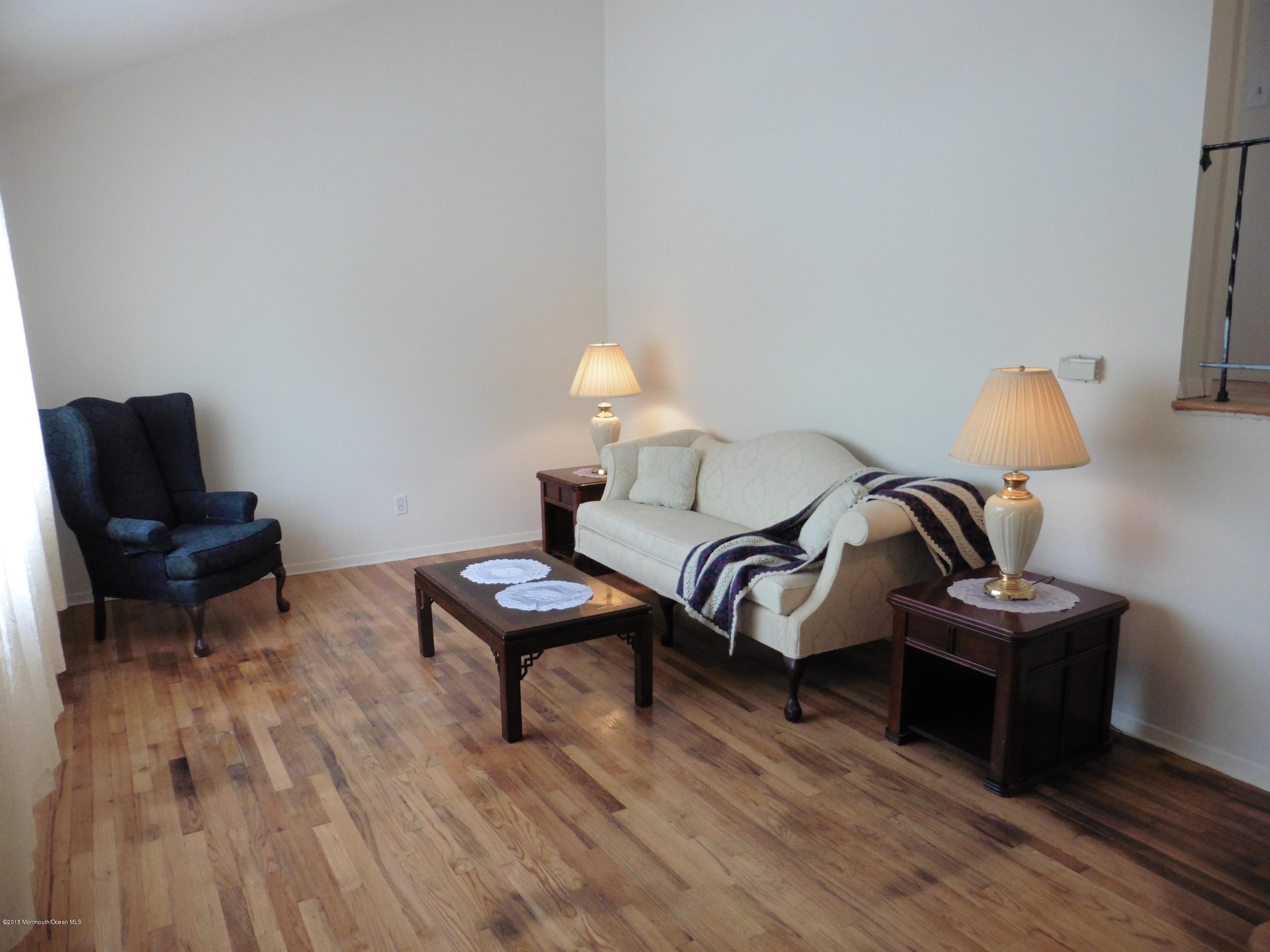 667 Hopping Road Belford, NJ 07718 - Photo 4 of 25 5
