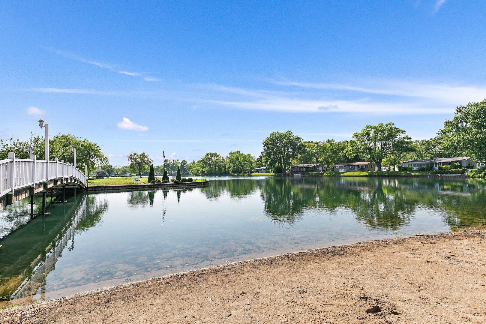 221 Big Peninsula Road Elgin, IL 60123 - Photo 23 of 26