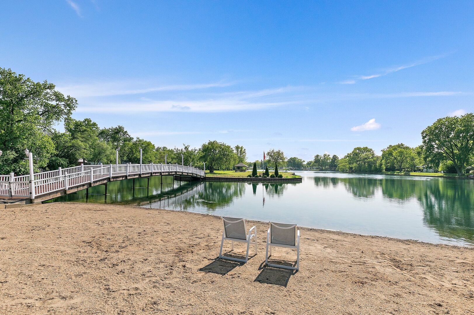 221 Big Peninsula Road Elgin, IL 60123 - Photo 24 of 26