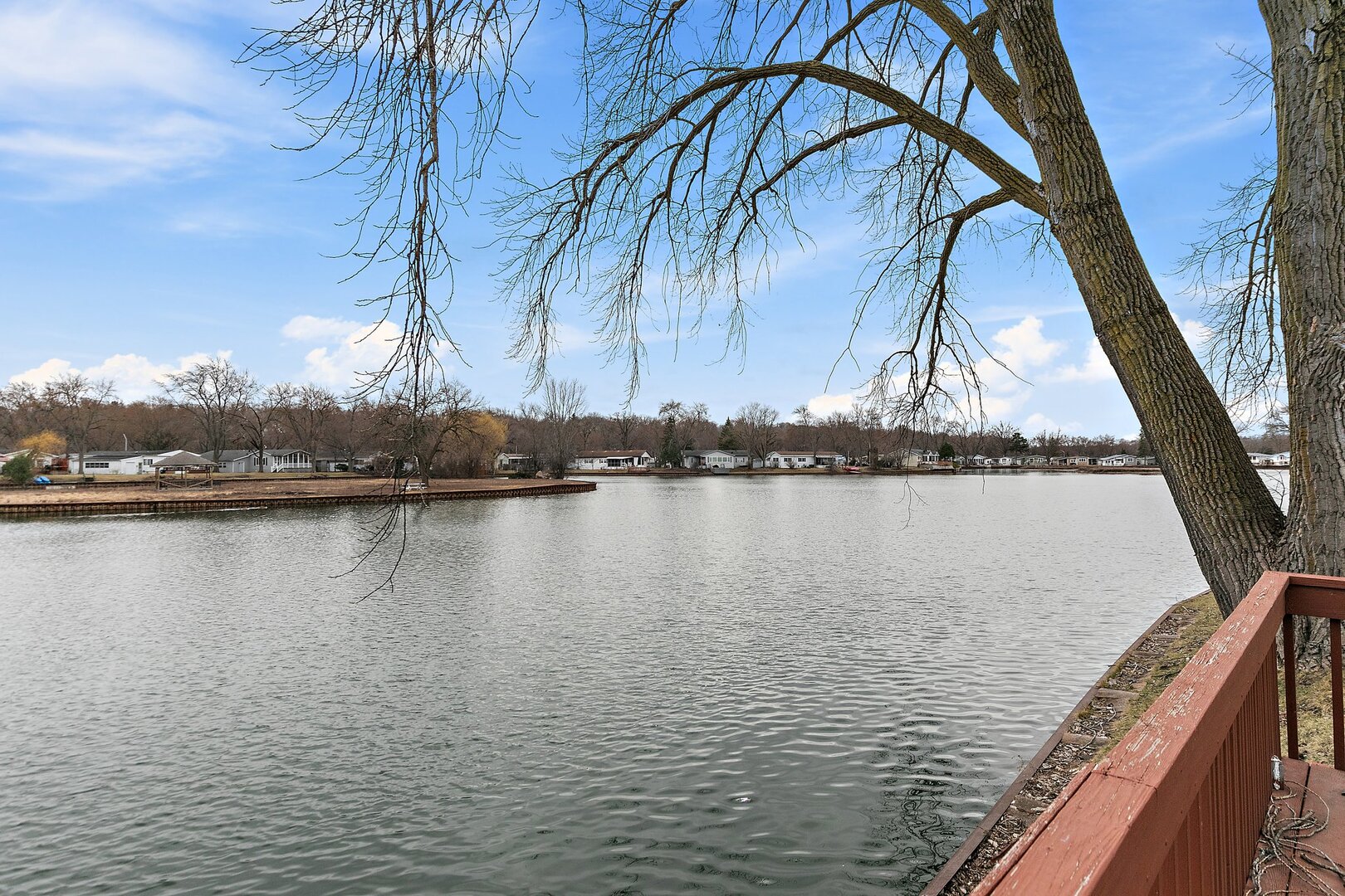 221 Big Peninsula Road Elgin, IL 60123 - Photo 5 of 26