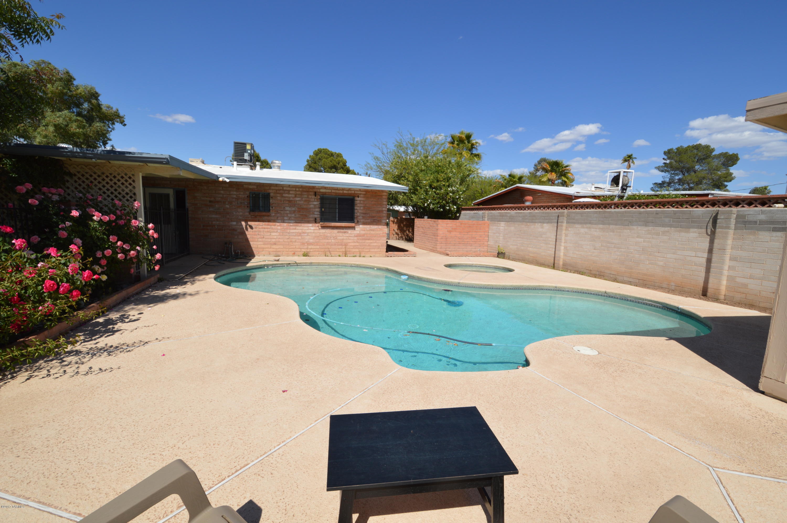 526 East Radburn Street Tucson, AZ 85704 - Photo 15 of 16