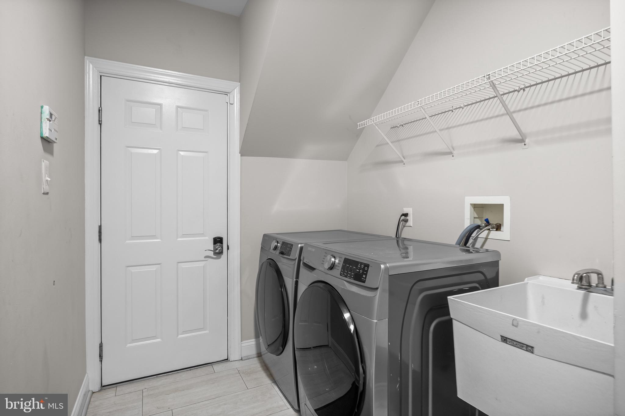 127 Oakmont Drive Moorestown, NJ 08057 - Photo 9 of 43