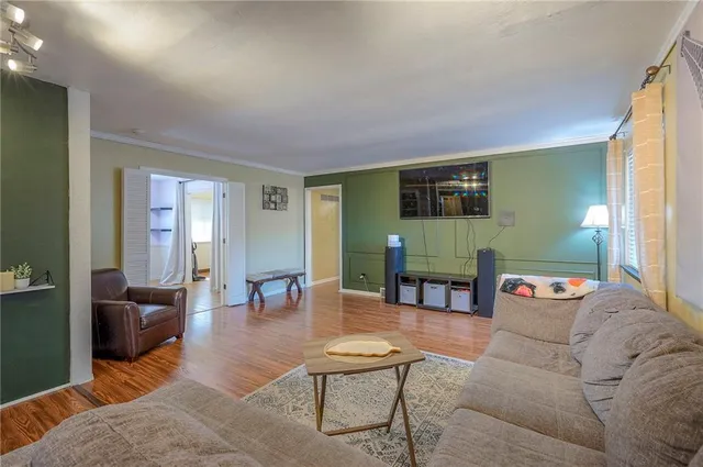 $395,000 | 7909 Grandview Street, Overland Park, KS 66204