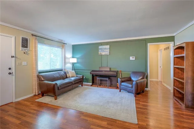 $395,000 | 7909 Grandview Street, Overland Park, KS 66204