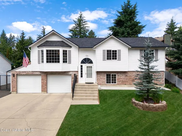 $649,750 | 8585 North Audubon Drive, Hayden, ID 83835