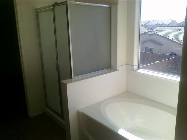 9141 West Payson Road Tolleson, AZ 85353 - Photo 8 of 13 shower tub