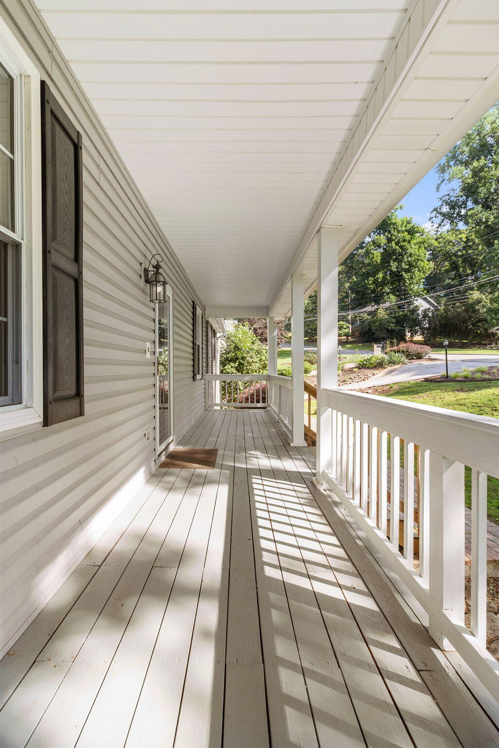 1808 Hidden Harbor Road Hixson, TN 37343 - Photo 5 of 73 covered front porch