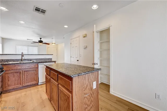 $369,000 | 9506 Diamond Bridge Avenue, Las Vegas, NV 89166