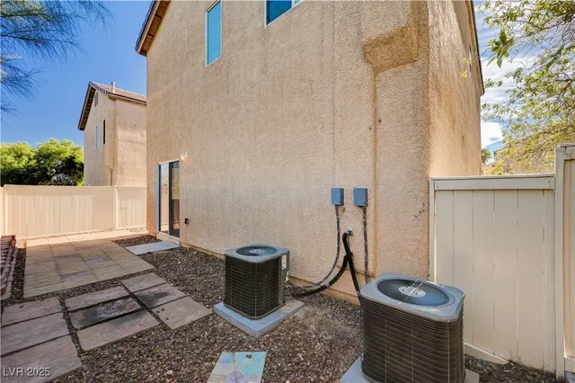 $369,000 | 9506 Diamond Bridge Avenue, Las Vegas, NV 89166