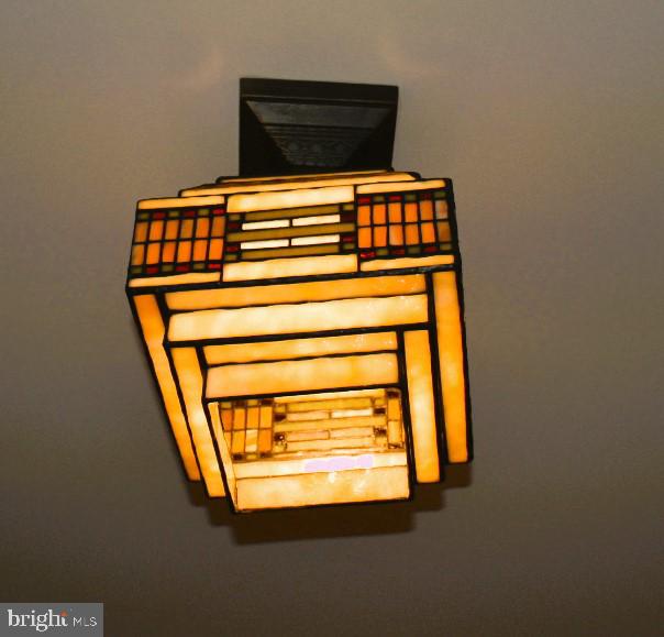 7001 Edgemont Road Frederick, MD 21702 - Photo 18 of 51 custom lights