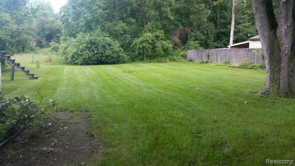 2946 Pleasant Grove Road Lansing, MI 48910 - Photo 16 of 16 20140703_105521_resized.jpg