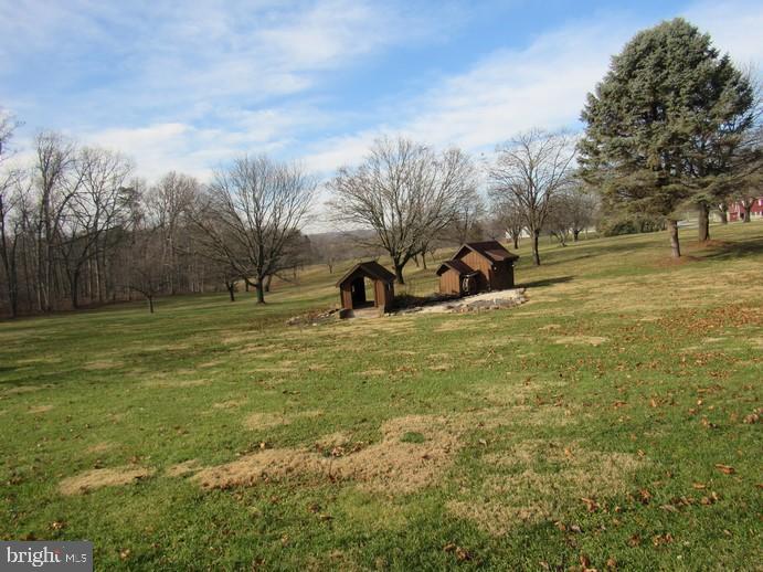 295 Pine Grove Road Hanover, PA 17331 - Photo 4 of 20