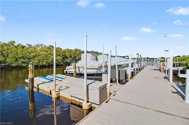 $394,900 | 206 Newport Drive, Unit 803, Naples, FL 34114