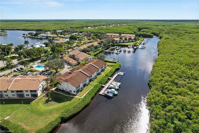 $394,900 | 206 Newport Drive, Unit 803, Naples, FL 34114