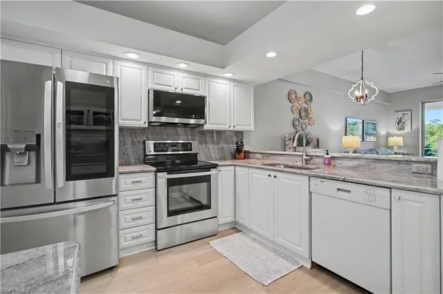 $394,900 | 206 Newport Drive, Unit 803, Naples, FL 34114