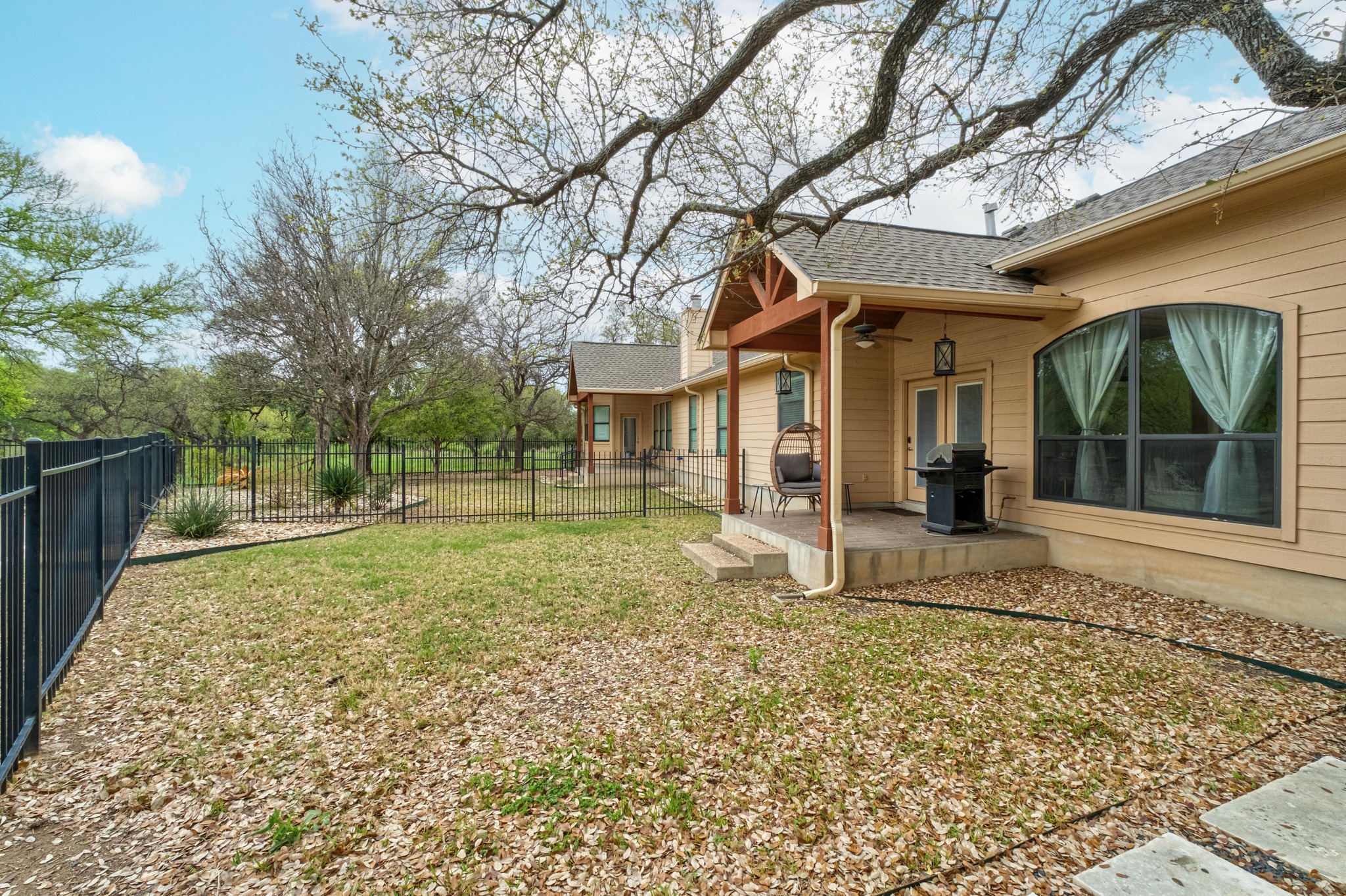 13700 Layton Loop Austin, TX 78727 - Photo 21 of 31
