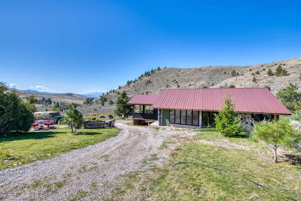 $299,000 | 2223 BLUE SAGE Trail, Corvallis, MT 59828