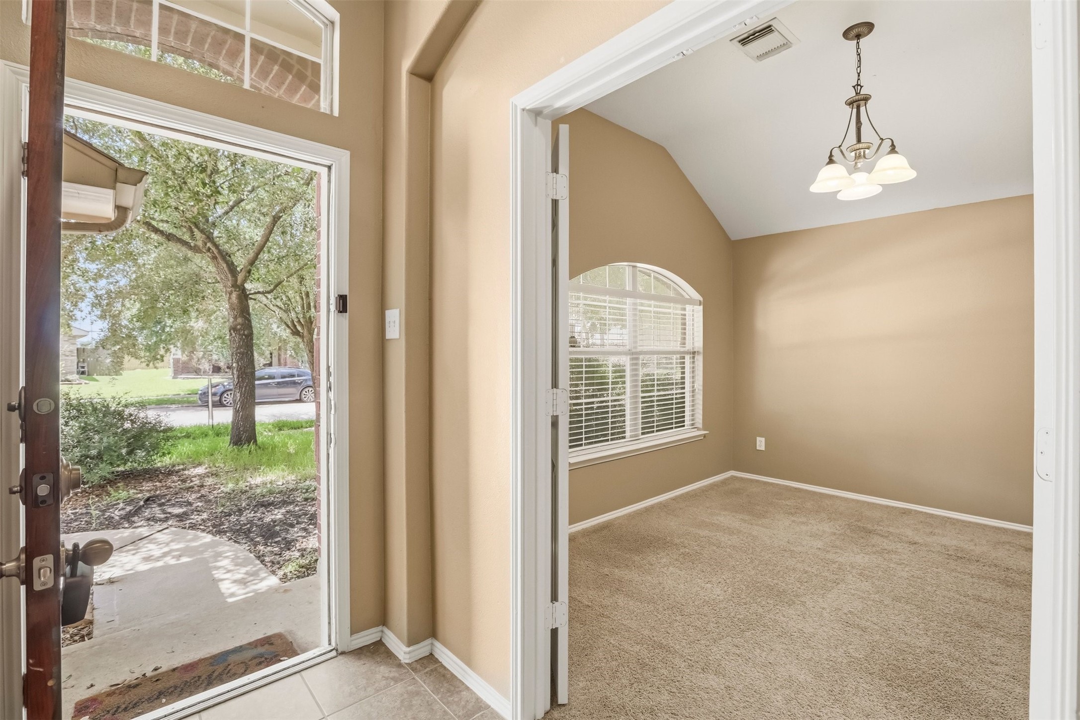 9618 Red Rugosa Drive Houston, TX 77095 - Photo 3 of 28