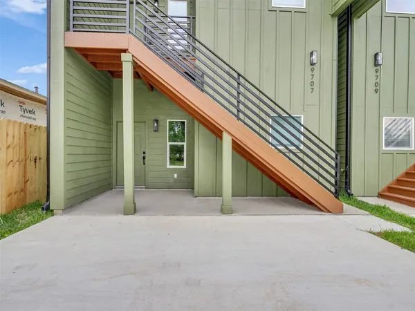 $2,300 | 9707 Cargill Street, Unit AB, Houston, TX 77029