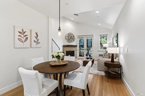 $998,000 | 544 Grove Street, Healdsburg, CA 95448