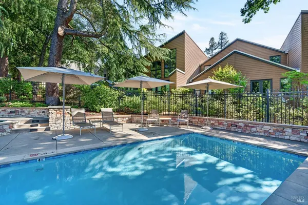 $998,000 | 544 Grove Street, Healdsburg, CA 95448