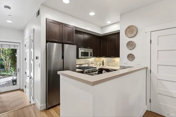 $998,000 | 544 Grove Street, Healdsburg, CA 95448