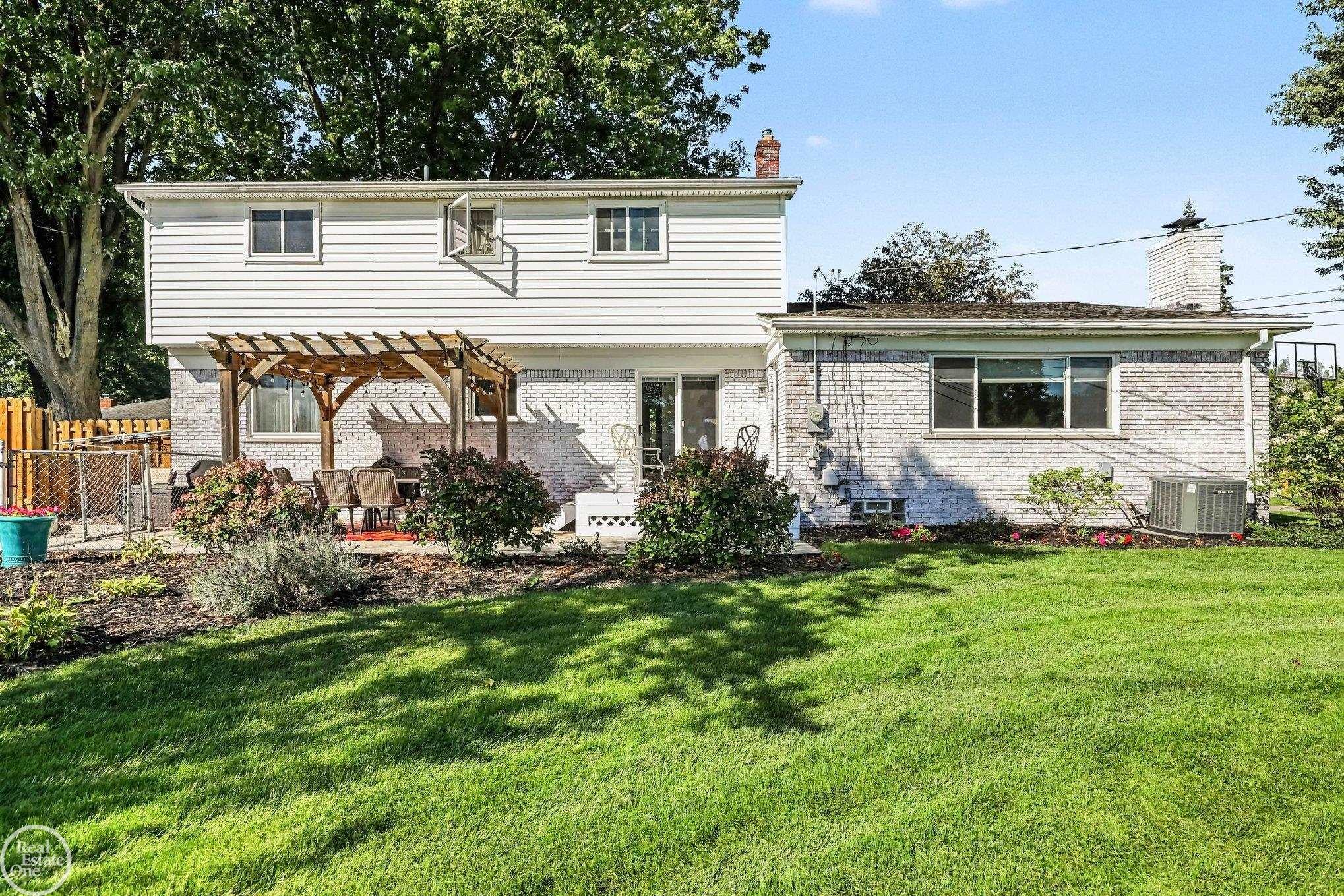 51300 Overhill Road Utica, MI 48316 - Photo 36 of 39 Gallery Image 36
