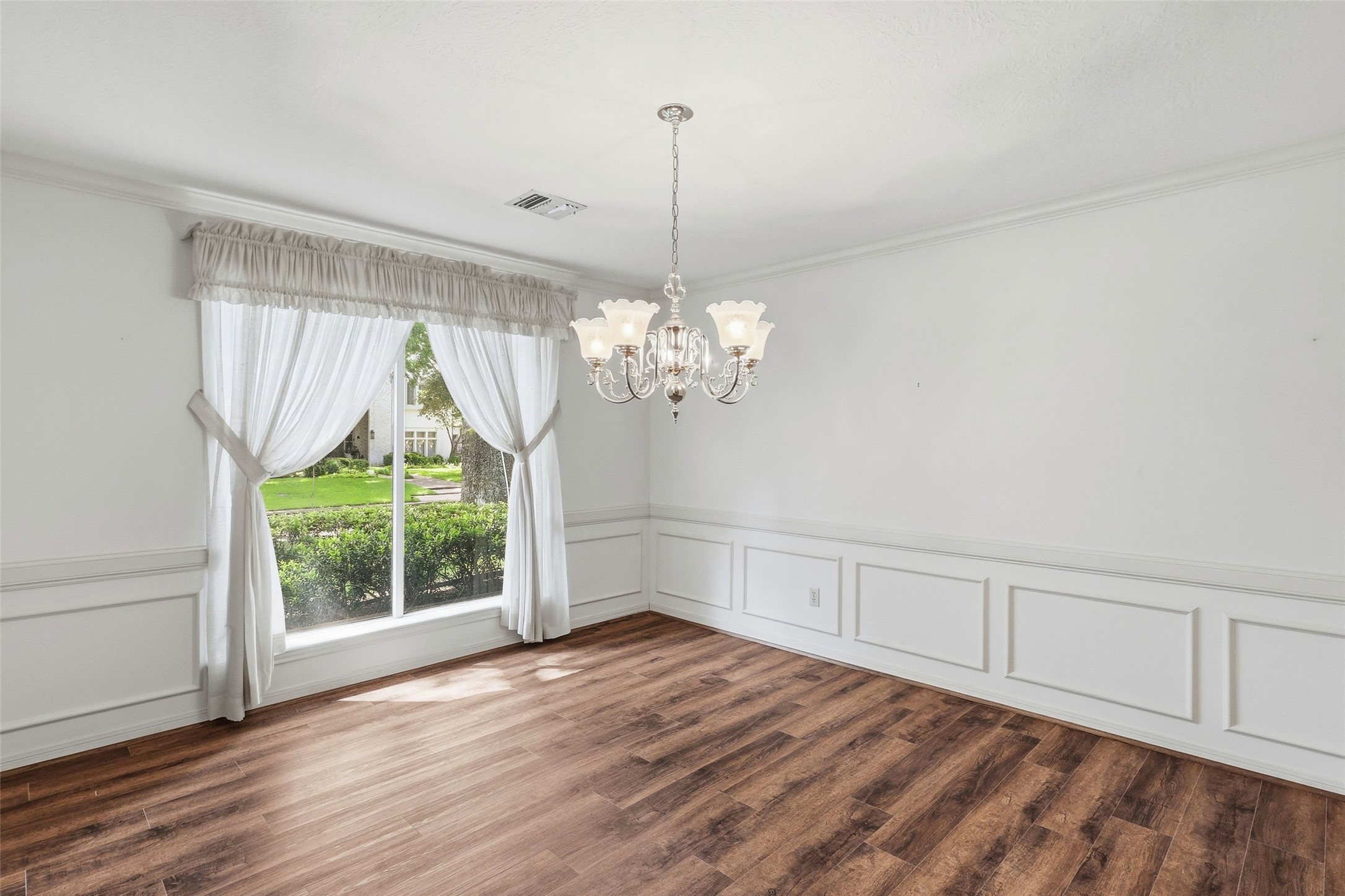 9310 Windrush Drive Spring, TX 77379 - Photo 7 of 30